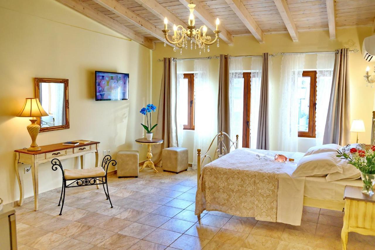 Castellmare Apartment นาฟปาคตอส ภายนอก รูปภาพ