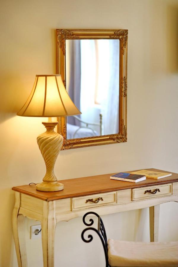 Castellmare Apartment นาฟปาคตอส ภายนอก รูปภาพ